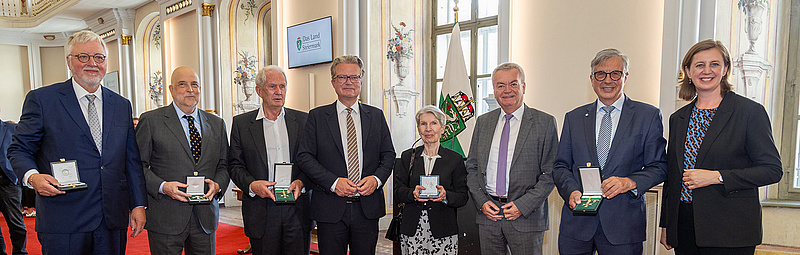 Ehrenzeichen für Hellmut Samonigg - Foto Frankl