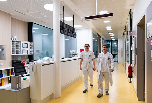 Die Forscher in der neu eröffneten Stroke Unit - Credit: Med Uni Graz/Wittmann